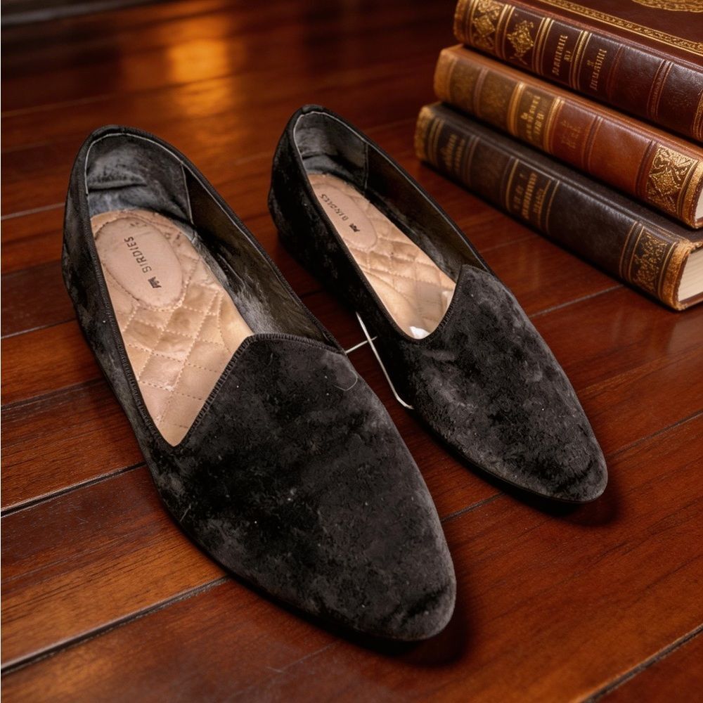 Birdies women’s Black Suede/velvet slip on loafers size 9